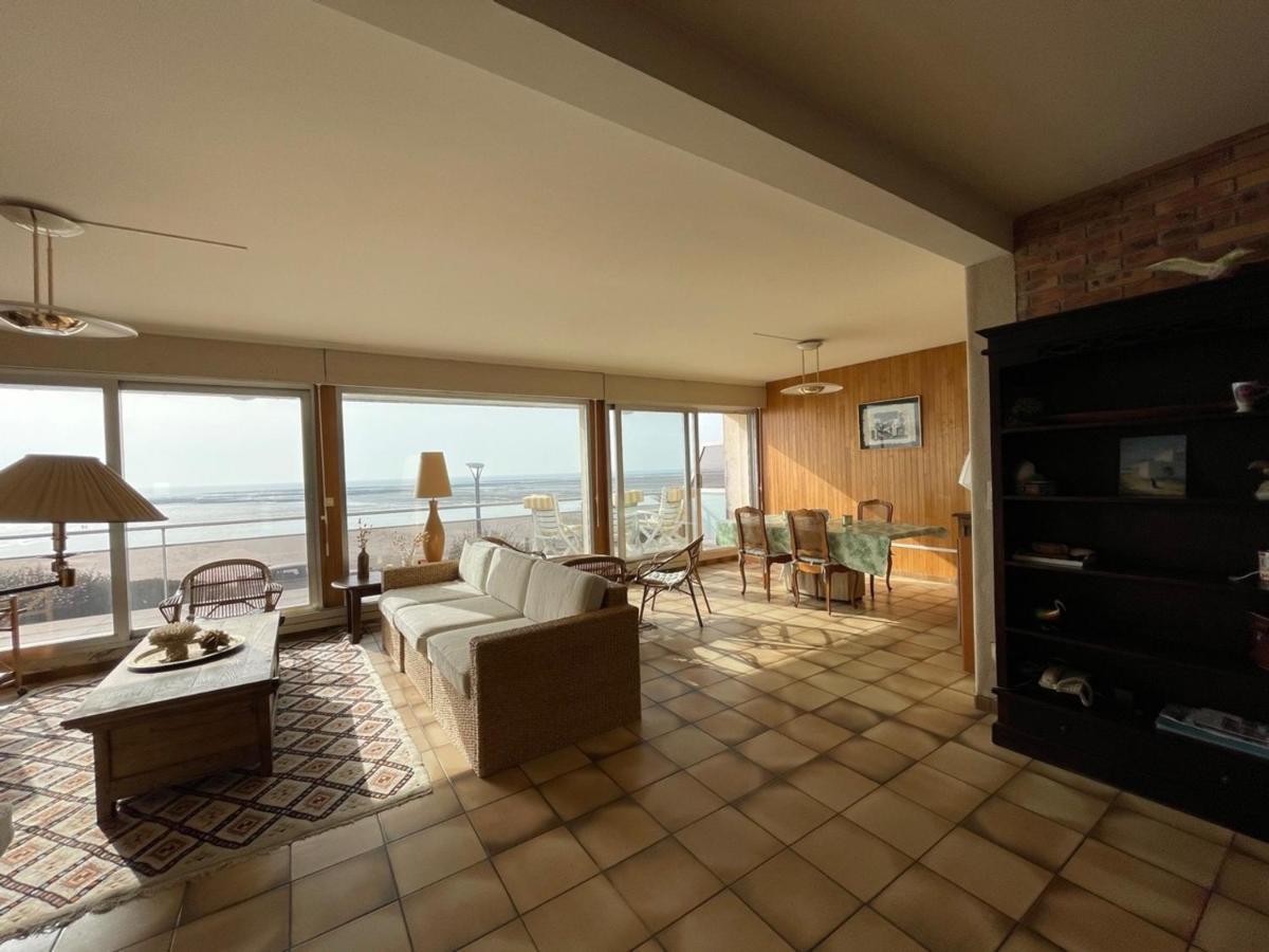 Villa Bord De Mer Avec Jardin Et Wifi Gratuit - Fr-1-361-76 Saint-Pair-sur-Mer Luaran gambar
